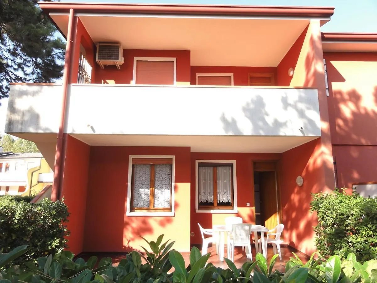 Villaggio Azzurro - Appartamenti Bibione 0*,